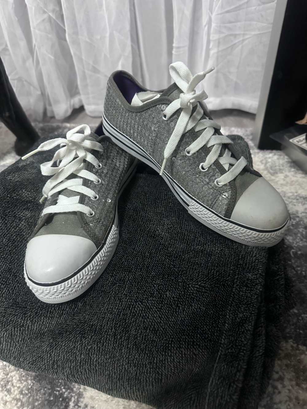 Casual Women's Gray Low-Top Canvas Sneakers - Lace-Up Flats
